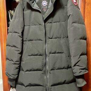 Canada Goose Black Puffer Coat 💕